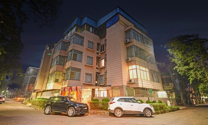 Sector 1 Hotel | Townhouse 727 Hotel The Platinum