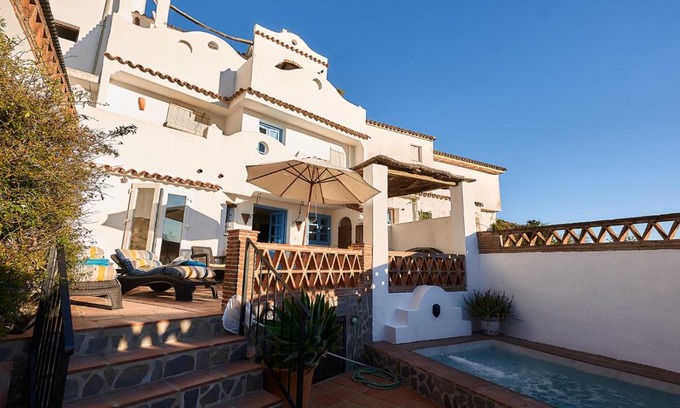 Gaucin House | Townhouse Sleeps 6 with Private Pool