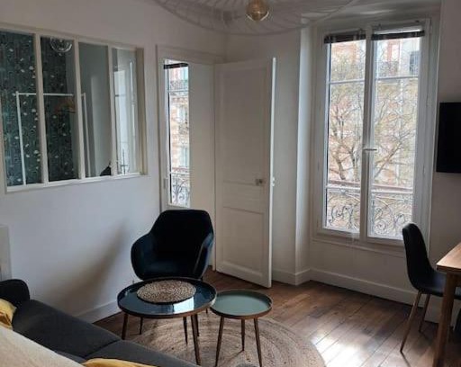 Gare Apartment | Très Parisien et ensoleillé