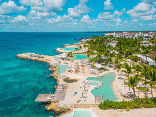 Dominicus Resort | TRACADERO Beach Club & Holidays Rentals