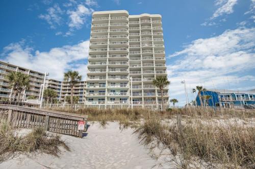 Orange Beach Apartment | Tradewinds 001 by Vacation Homes Collection