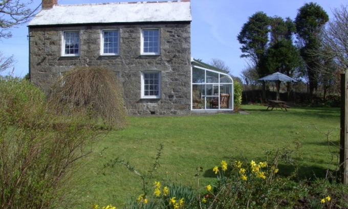 Coverack Cottage | Traditional Cornish Cottage With Some Sea Views Coverack, Cornwall, England