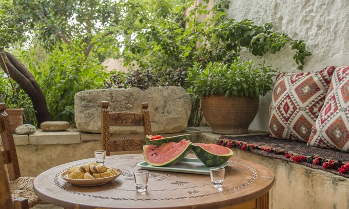 Litsarda Cottage | Traditional stone house for quality relaxation