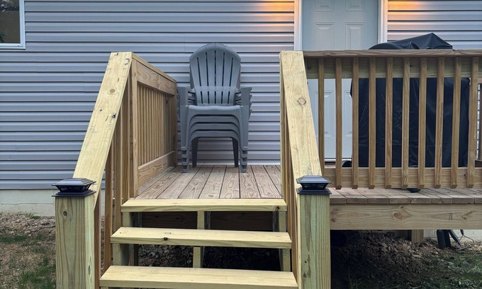 Bluewell House | Trail Side Retreat- 3 bedroom 2 bath house sleeps 10 on the HatfieldMcCoy Trails