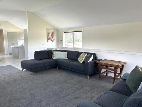 Mogo Apartment | Trail Stay Mogo