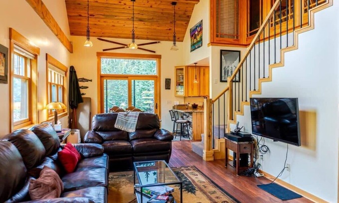 Breckenridge House | Tranquil 3BR Home; Access To Trails & Mtn. Views!