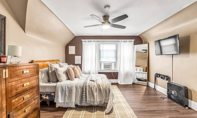 Bridgeport Apartment | Tranquil Bedroom near Yale Bridgeport Hospital