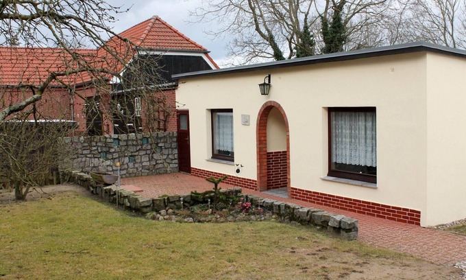 Alt Bukow House | Tranquil Bungalow in Alt Bukow