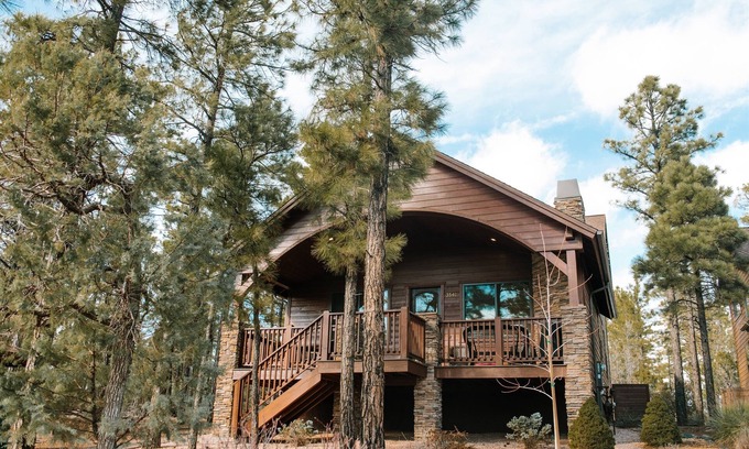 Torreon Cabin | Tranquil Escape at Bella’s Hideaway