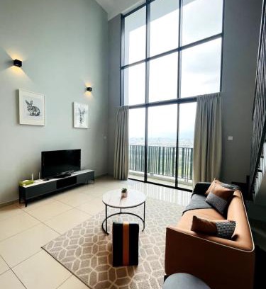 Shah Alam House | Tranquil Homes at i-City - WiFi TV Box & 1 Carpark