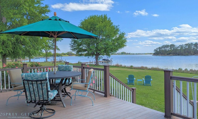 Sharps Cottage | Tranquility for 2 on the Water - No Cleaning Fee!