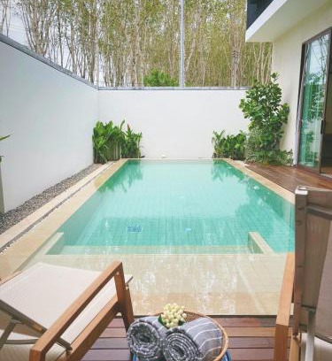 Si Sunthon Villa | Tree O'clock Pool Villa - Phuket