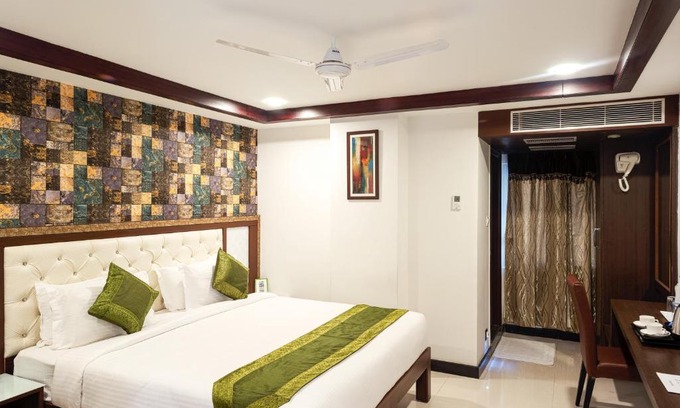 Vijayawada Hotel | Treebo Empire