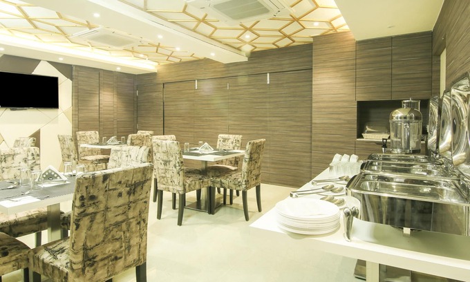 Chinar Park Hotel | Treebo Hoops - Airport, VIP Road