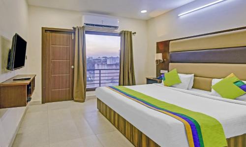 Katpadi Hotel | Treebo Kingsbury Fiesta Vellore