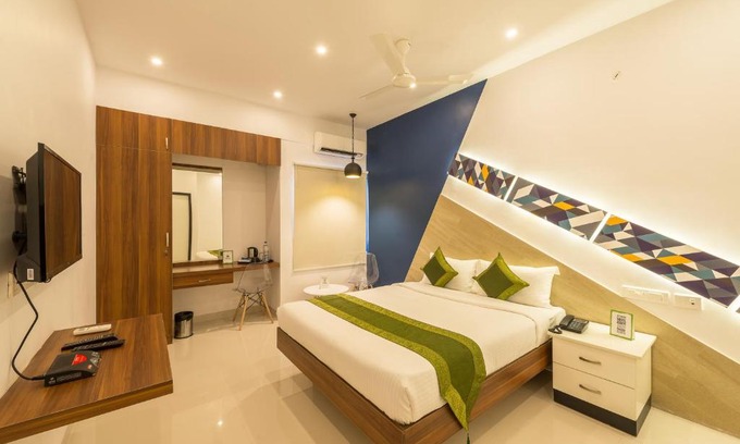 Coimbatore Hotel | Treebo Premium Corner Stay