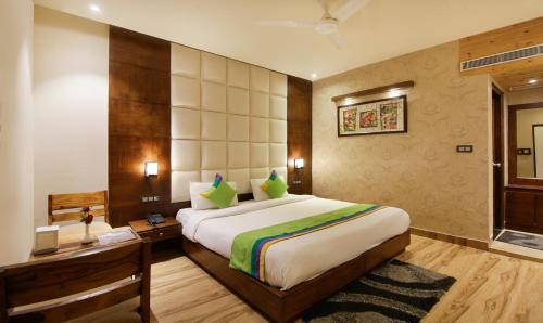 Faridabad Hotel | Treebo Punjabi Nature Residency, Near Faridabad Railway Station