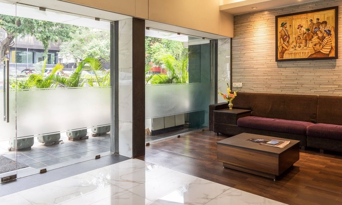 Shivajinagar Hotel | Treebo Sahara Shivaji Nagar
