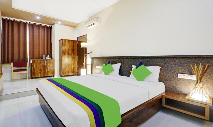 Nanjangud Hotel | Treebo Trend Karanji Residency