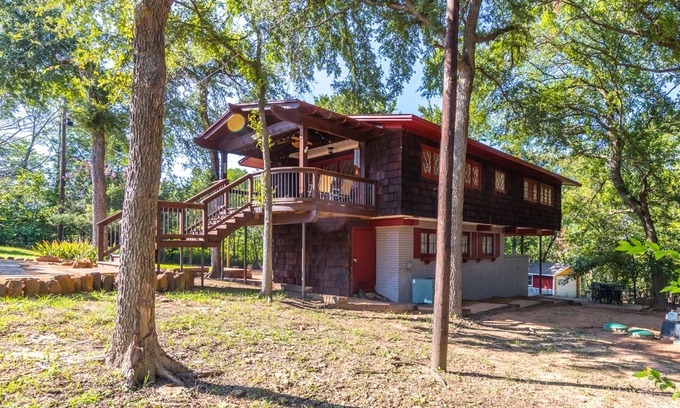 Pottsboro House | Treehouse In Tanglewood Hills