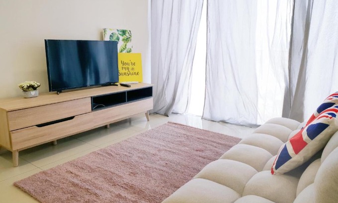 Shah Alam Hotel | Trefoil Setia Alam- Simple No 5- Near Setia City Mall & Convention Centre