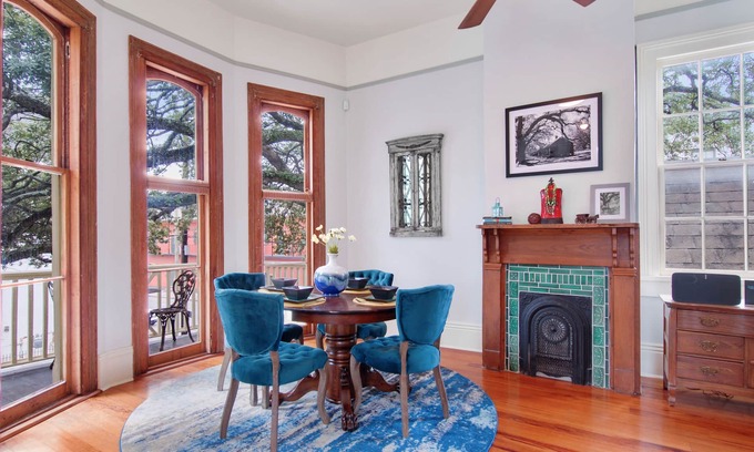 Treme Apartment | Treme Townhouse, elegant living, steps to the French Quarter