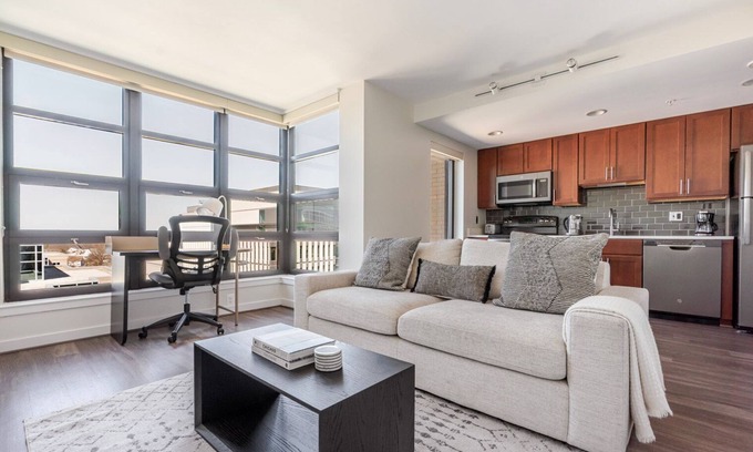 Ballston Apartment | Trendy Virginia Square 1BR w/Pool & Games, nr Metro, by Blueground