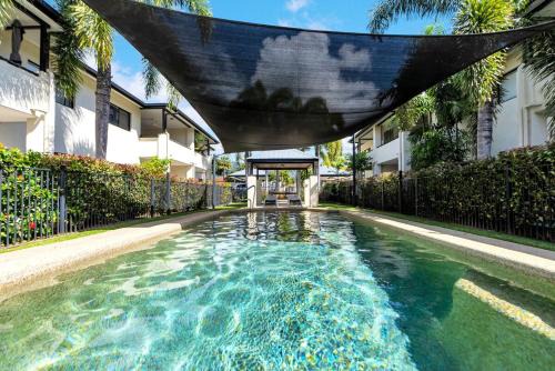 Trinity Beach Apartment | Trinity Hideaway - Trinity Beach