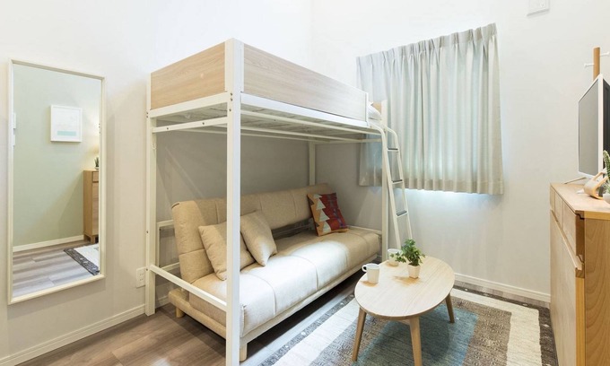 Chuo-ku Apartment | Trip Pod Tojin-Machi A