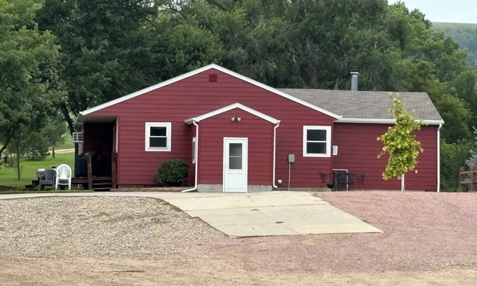 Boyd County Other | Triple T Ranch Lodge