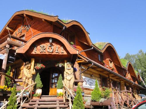 Cisna Bed & Breakfast | Troll