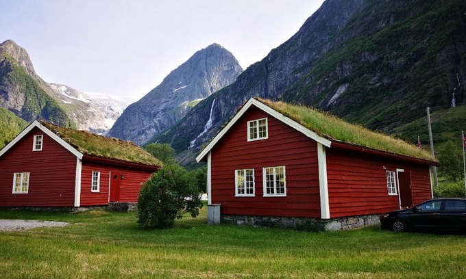 Jostedal House | Trollbu Aabrekk gard