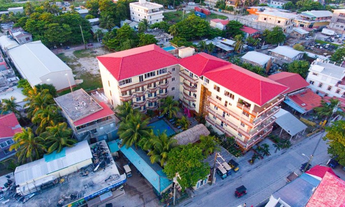 San Pedro Apartment | Tropical Palace Hotel