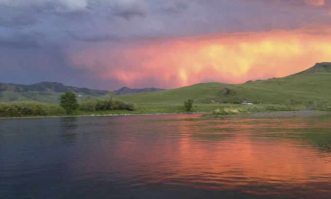 Cascade Hotel | Trout Montana Motel