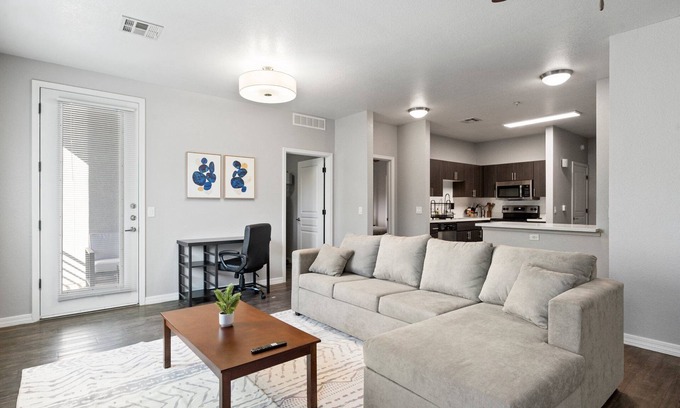 Deer Valley Apartment | TSMC - 2 Bedroom 2 Bath w/Pool and Gym #2035