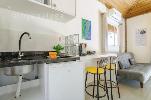 Vargem Pequena House | Tucano Cabin - Heated Pool & Gourmet Area