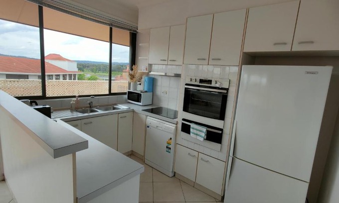 Greenway Apartment | Tuggeranong Short Stay #07 - Sleeps 6