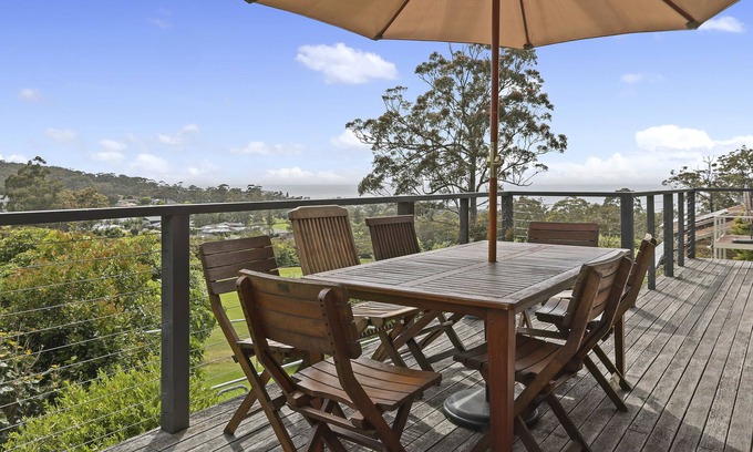 Tura Beach House | Tura Vista - pet friendly home with beautiful views - 5+ nights