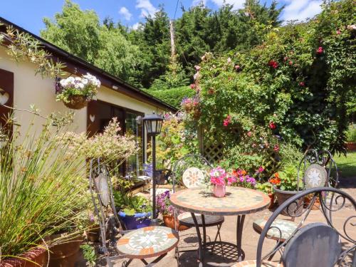 Galmpton House | Turnpike Lodge