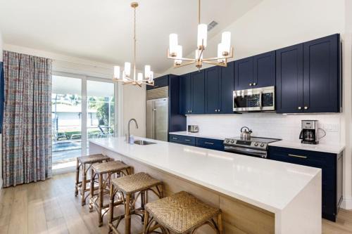 Naples Park House | Tuscan Vacation Rental