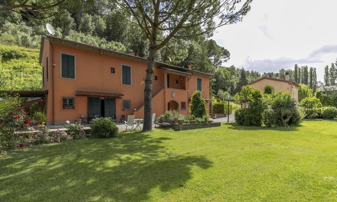 Palaia House | Tuscany’s Hidden Garden Escape