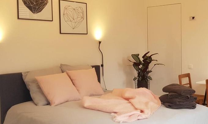 Belgian Westhoek Apartment | Tweepersoonskamer Lizette in Ieper!