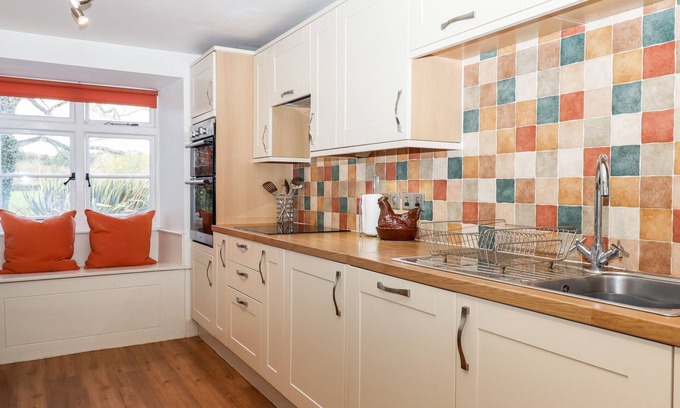 Kingskerswell Cottage | Twelve Oaks Farmhouse