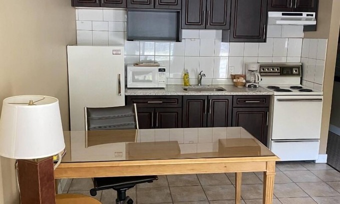 Lumby Hotel | Twin Creeks Motel