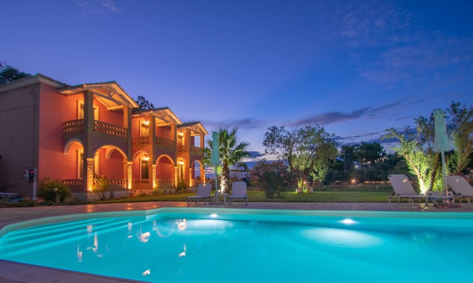 Kalamaki Villa | Twin Elegant Maisonettes