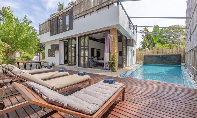 Koh Tao House | Two Adjacent Villas with Two Private Pools, 5 bedrooms, Sairee, Koh Tao