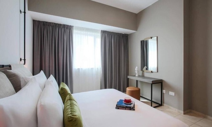 Dubai Marina Hotel | Two Bedroom Apartment In Marina By E R