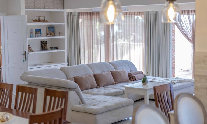 Banjol Apartment | Two bedroom apartment with balcony and sea view Banjol, Rab (A-19804-d)