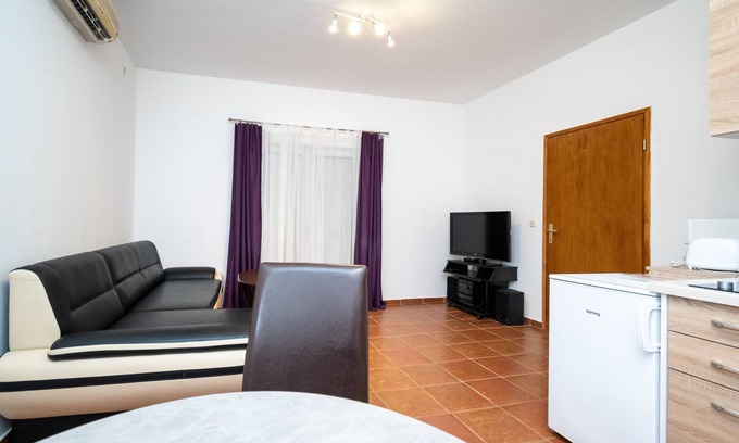 Vir Apartment | Two bedroom apartment with terrace Vir (A-12692-a)