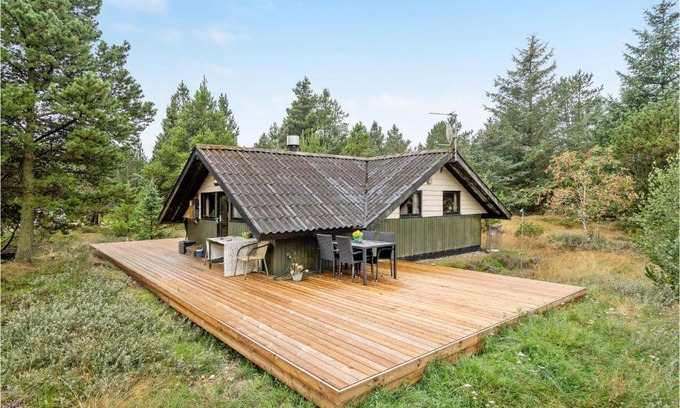 Houstrup House | Two-Bedroom Holiday Home In Norre Nebel